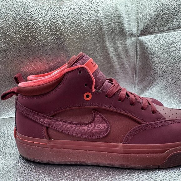 Size - 9 Nike React Leo SB Red Mens Low Top Skateboarding Sneaker‎ FQ7639-600 - Picture 2 of 10